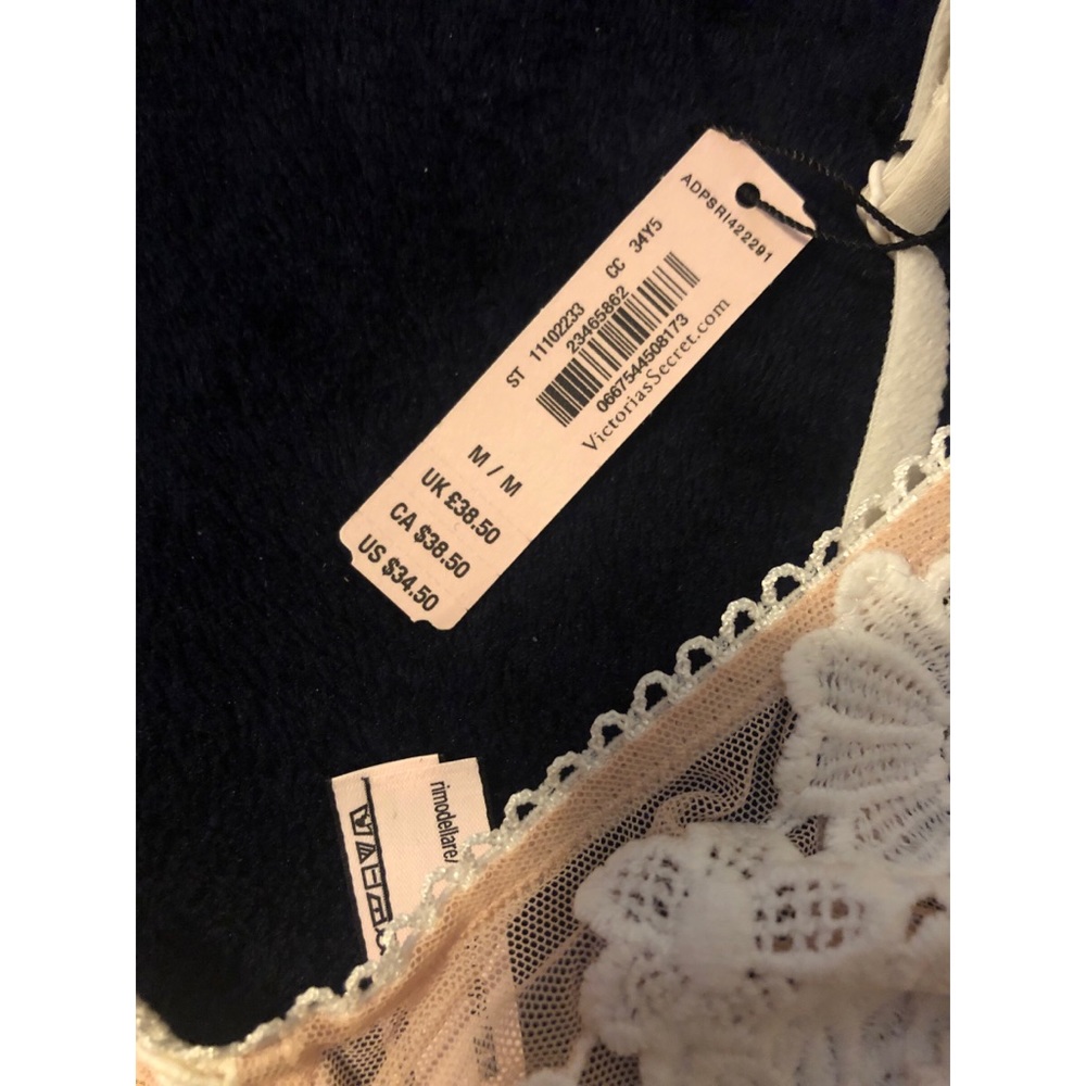 ❤️Victoria’s Secret Very Sexy Bralette❤️ - Picture 4 of 5